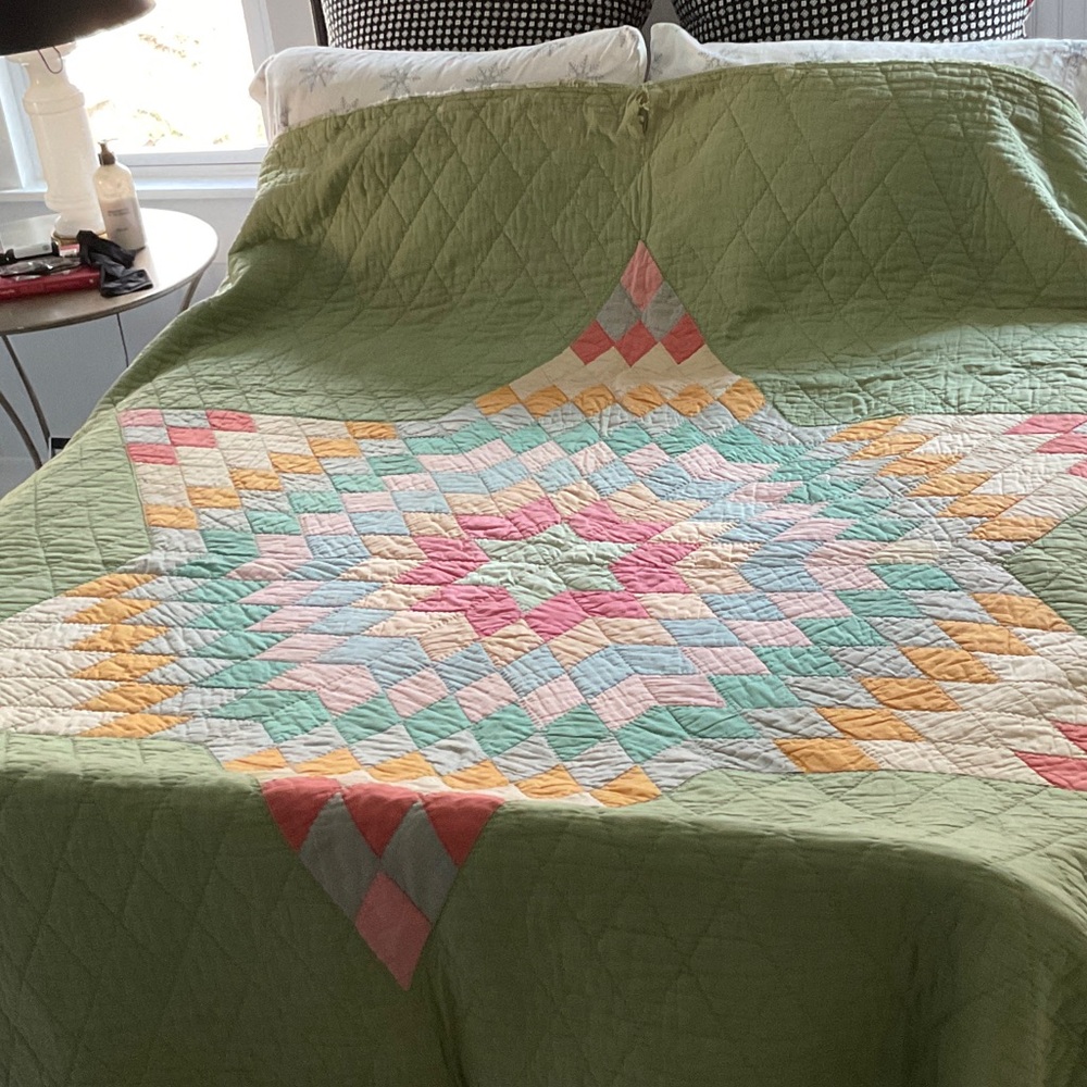 Antique Quilted Star Quilt - Soft Pastel Bedding